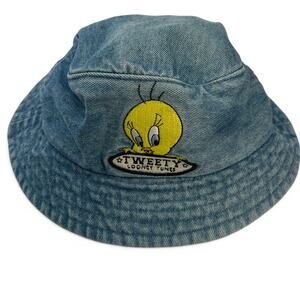 vintage 1990's 90's  denim chambray Tweety Bird bucket hat from Looney Tunes